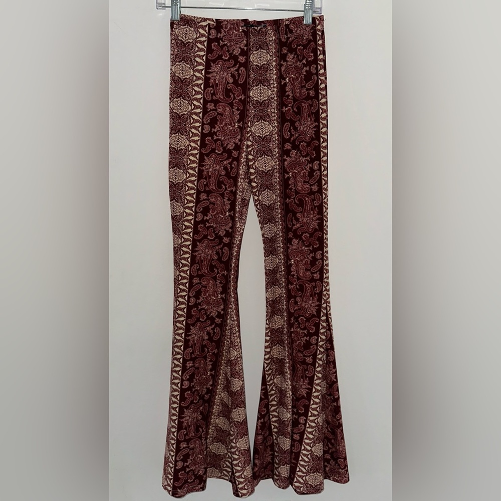 Printed flare pants